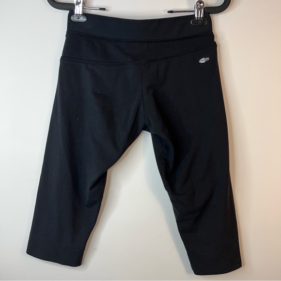 Adidas Clima 365 Black Capris - Picture 4 of 11